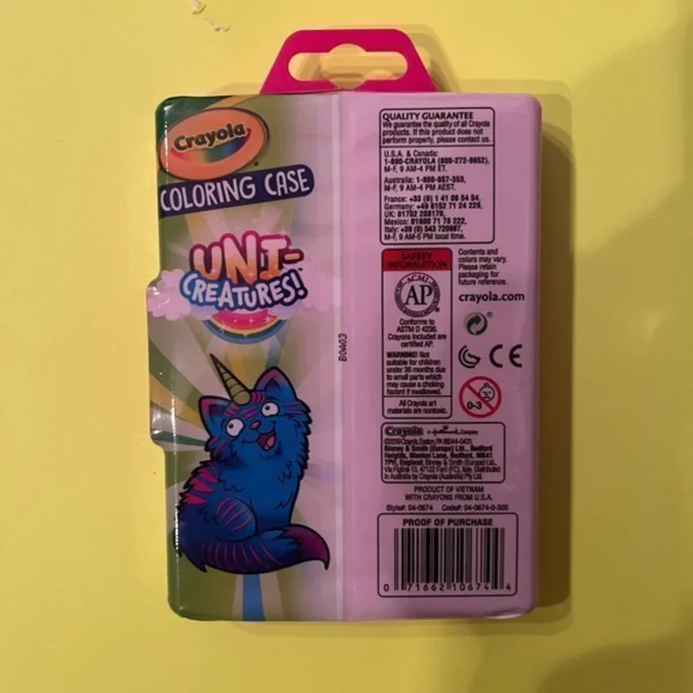 Crayola Miniature Coloring Case (New) (Great item to bundle!)‎ (kt)